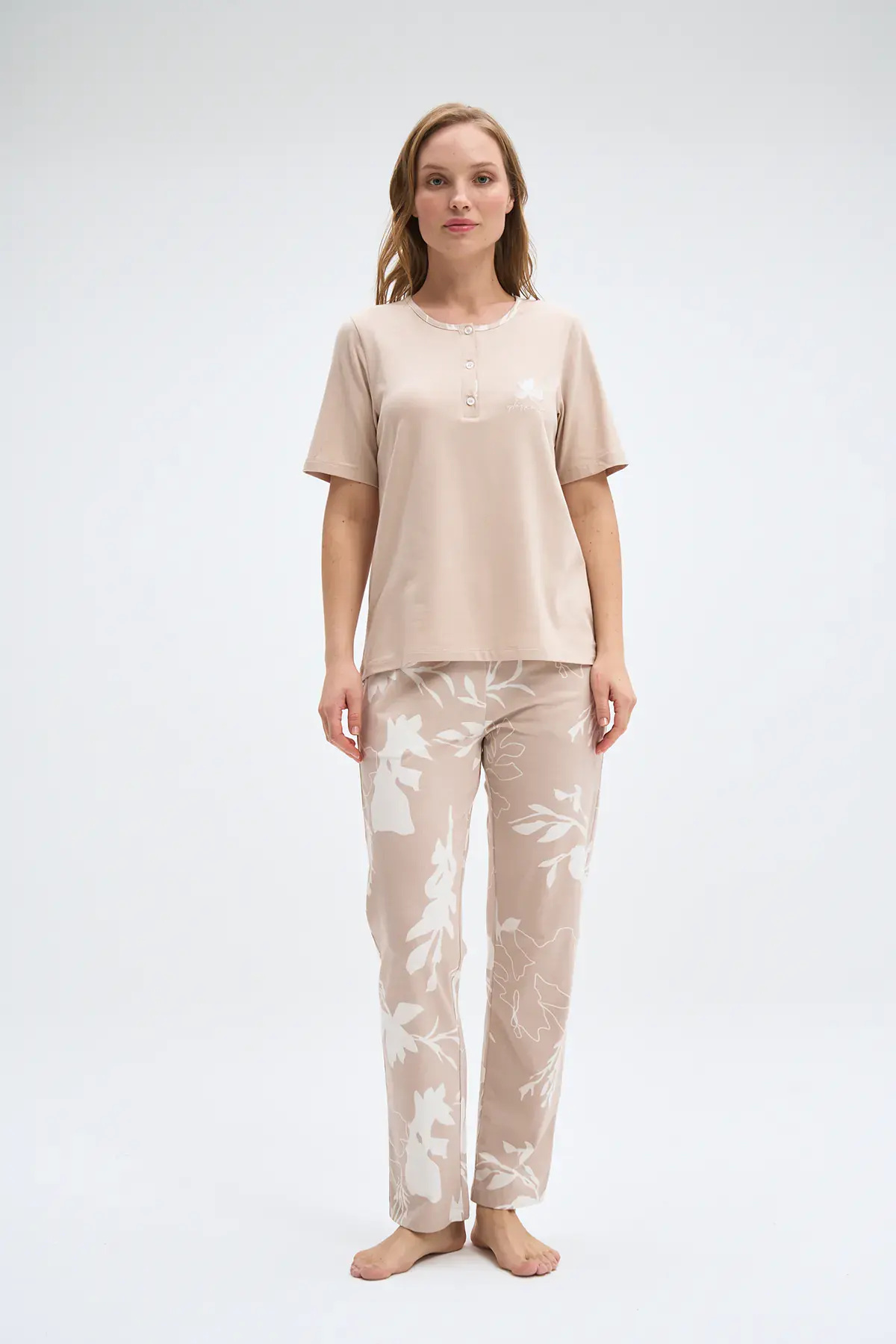 Pijadore 2087 (M-L-XL-XXL) Kısa Kollu Üç Düğmeli Bayan Pijama Takım 4'lü