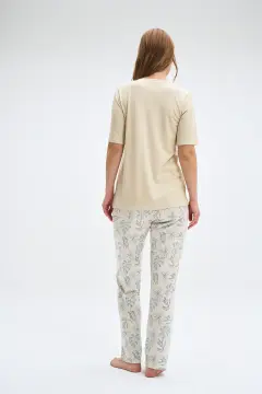 Pijadore 2028 (M-L-XL-XXL) Kısa Kollu Üç Düğmeli Bayan Pijama Takım 4'lü