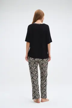 Pijadore 2031B (2XL-3XL-4XL-5XL) Battal Beden Kısa Kollu Üç Düğmeli Bayan Pijama Takım 4'lü
